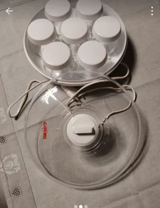 Yogurtiera Girmi con 6 vasetti