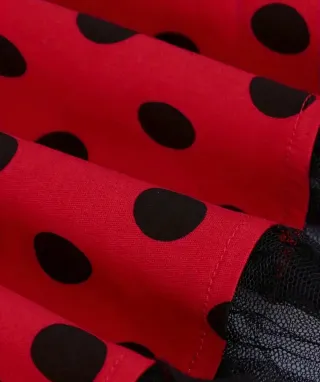 Vestido de lunares rojo y negro