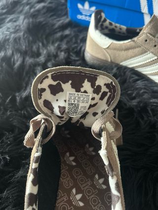 Zapatillas Adidas Spezial Beige y Blanco