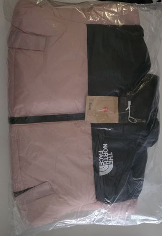 Chaqueta The North Face rosa corta