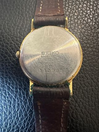 Reloj SEIKO Quartz Vintage Dorado