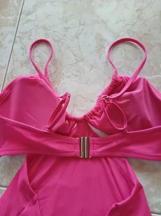 Trikini Oysho rosa talla S
