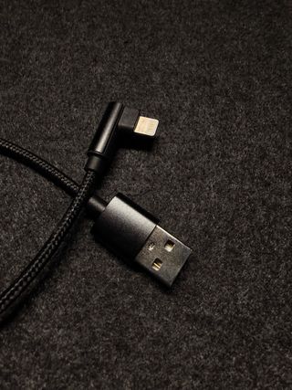 Cable Lightning USB 90º trenzado