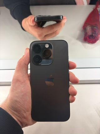 iPhone 15 Pro Negro Titanio