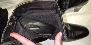 Botines negros de piel