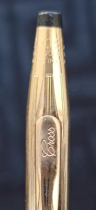 Bolígrafo CROSS de 14 kt .Elegante Estuche Incluid