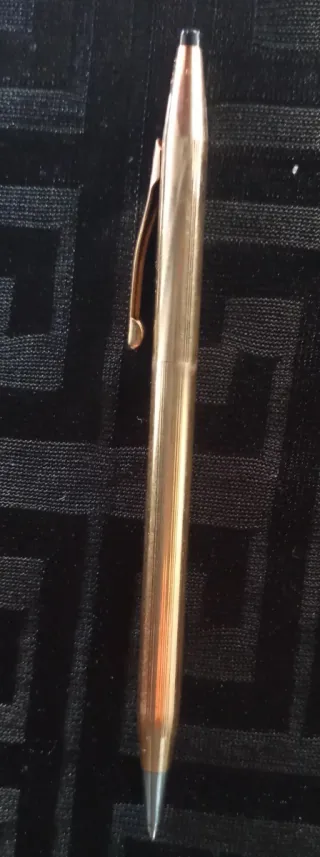 Bolígrafo CROSS de 14 kt .Elegante Estuche Incluid