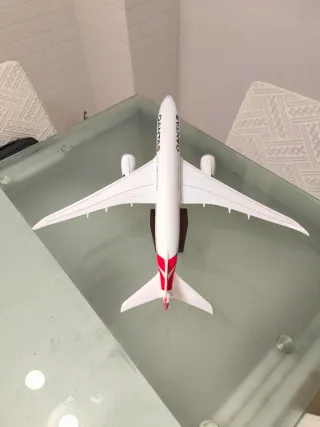 Maqueta Avión Boeing 787 Qantas