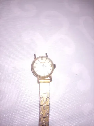 Reloj Duward Dorado y Blanco