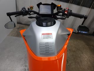 KTM 1290 SUPER DUKE R 2022 19938 kms.