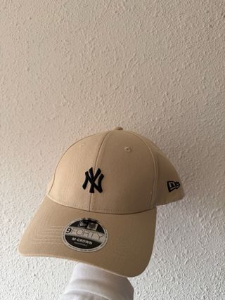 Gorra New Era Beige Yankees 9FORTY