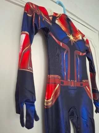Disfraz Capitana Marvel Talla 100 sin estrenar