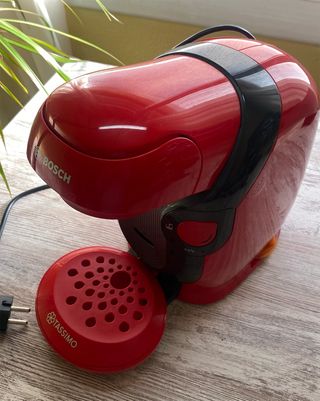 Cafetera Bosch Tassimo Roja