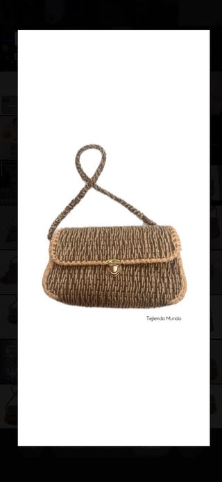 Bolso de lana con cadena y borla