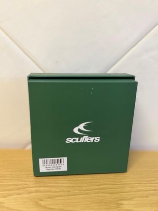 Cartera Scuffers Monograma Marrón con Llavero