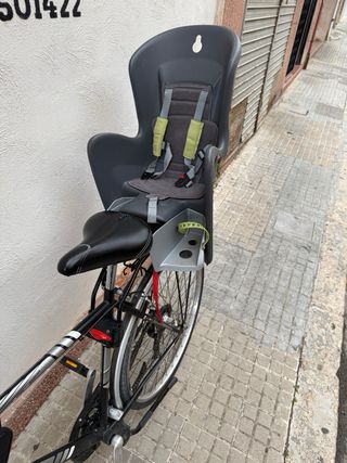 Bicicleta urbana con silla para niño