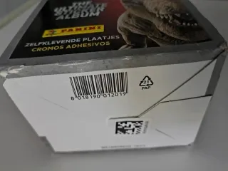 Caja 50 Sobres Cromos Jurassic World Panini