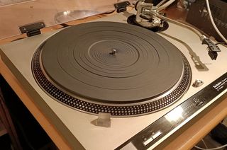 Giradischi Technics SL-1700 MK2 Quartz