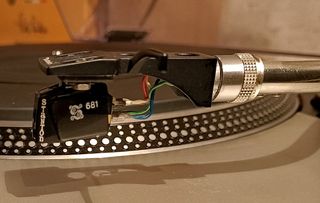 Giradischi Technics SL-1700 MK2 Quartz