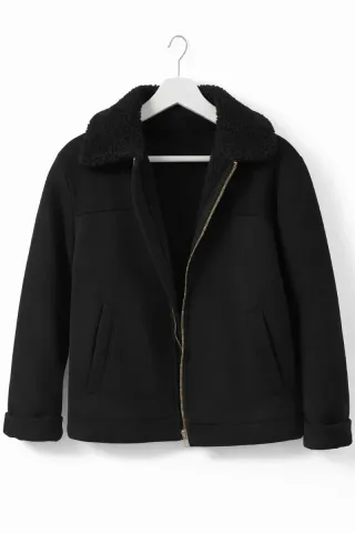 Chaqueta Zara Negra con Borrego