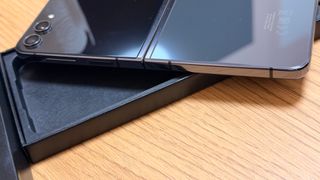 Samsung Galaxy Z Flip5 512GB Grafito