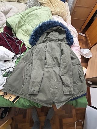 Cappotto donna verde militare con cappuccio