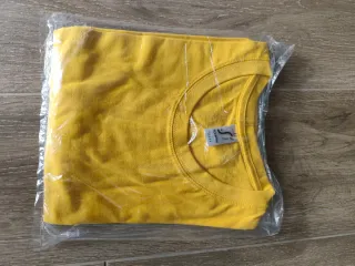 Camiseta Sol's Amarilla con Raya Reflectante