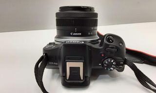 camara digital evil canon eos r50