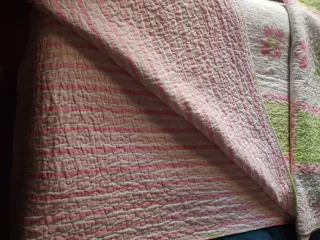 Colcha bouti infantil flores y cuadros reversible