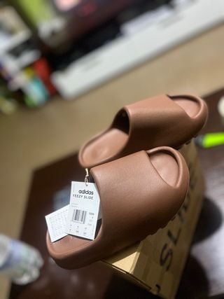 Chanclas Adidas Yeezy Slide T37 Marrón Nuevas Orig