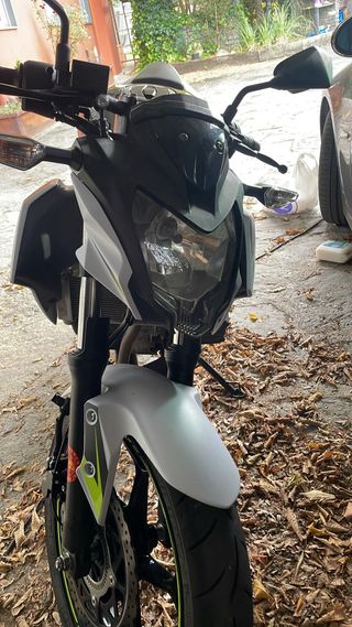 Kawasaki Z125 Naked Verde/Blanco