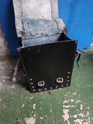 Maletas Moto Cuero Negro