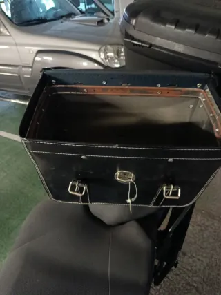 Maletas Moto Cuero Negro