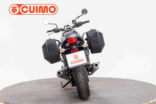 TRIUMPH SPEED TWIN 900