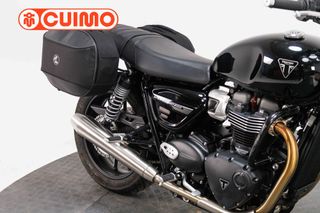 TRIUMPH SPEED TWIN 900