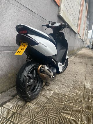 Yamaha Jog R Scooter