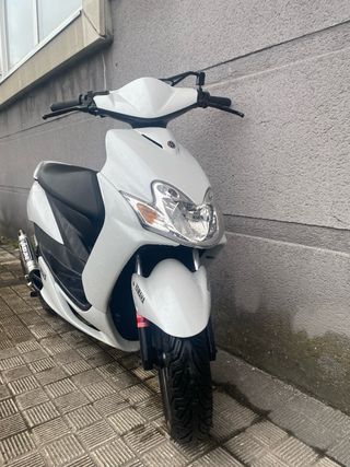 Yamaha Jog R Scooter