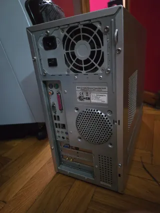 Ordenador de sobremesa Fujitsu Siemens