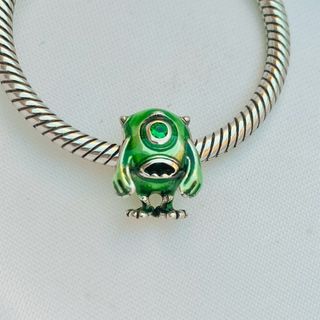 CHARM DISNEY PIXAR OJITO SALTON MONSTRUOS