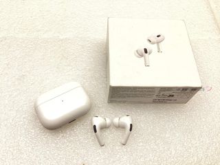in-ear apple airpods pro 2 gen