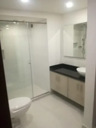 Plato de ducha por bañera