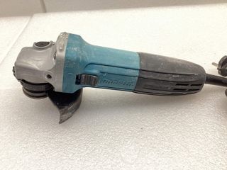 radial makita ga4530r