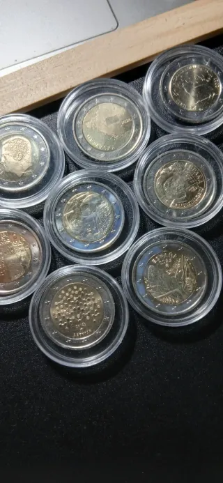 9 Monedas 2 Euros
