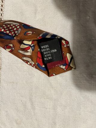 Corbata de seda marrón multicolor