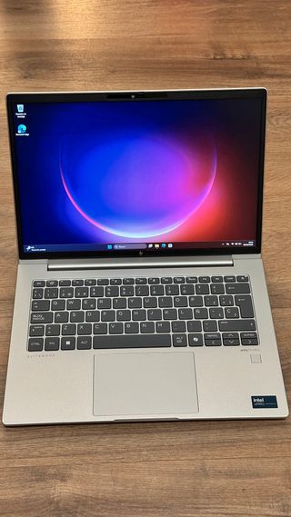 HP Elitebook 640 g11 (Ultra 5, Pantalla táctil)