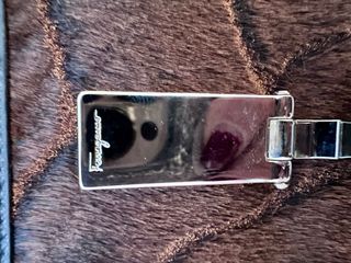 Cartera billetera de piel marron y Negra