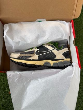 Nike Vomero 5 Beige/Verde