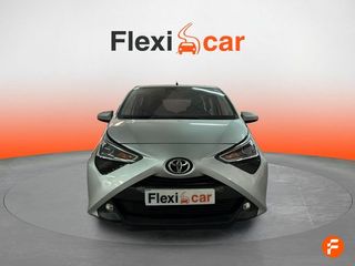 Toyota Aygo 1.0 70 x-play