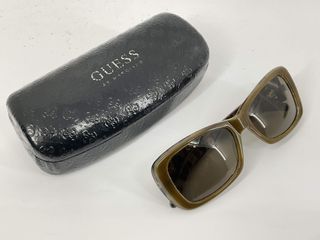 otras gafas guess leopardo