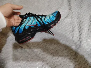 Nike LeBron y Air Max TN Plus Talla 42